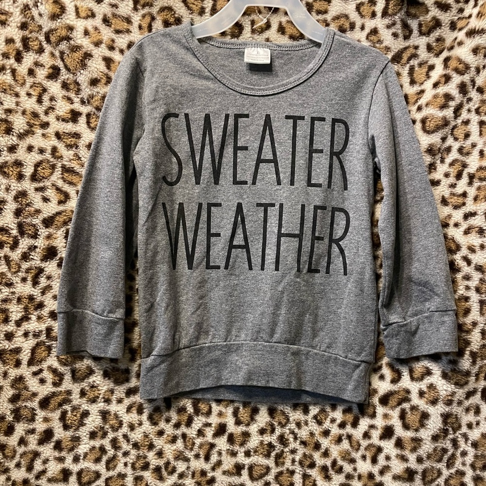 CUTE GIRL’S PULLOVER